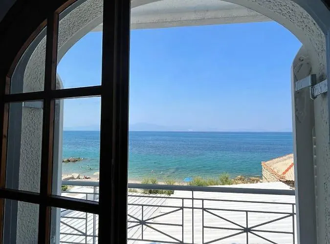 Blue Wave Apartment