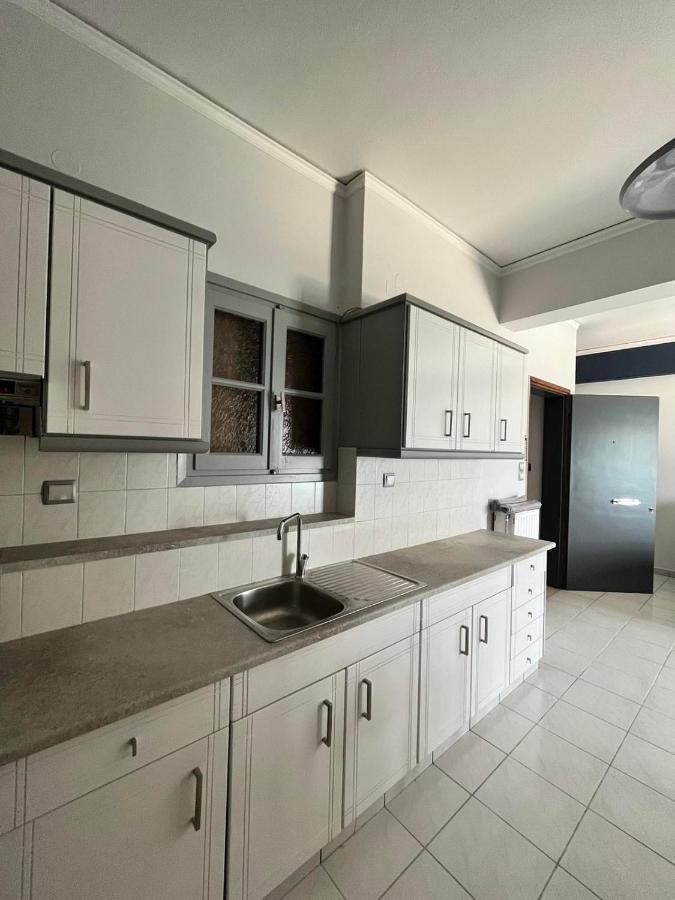 Blue Wave Apartment *