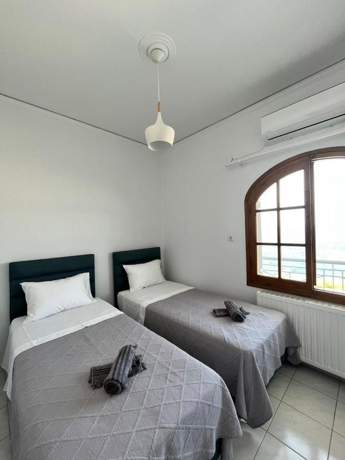 Apartment Blue Wave
